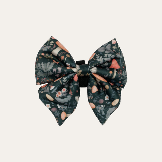 Wild Paws London Fairytale Forest Sailor Bow