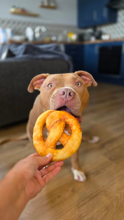 Collagen Chicken Coated Pretzel